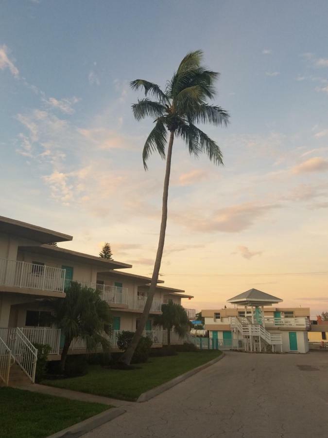 Carousel Beach Inn Fort Myers Beach Dış mekan fotoğraf